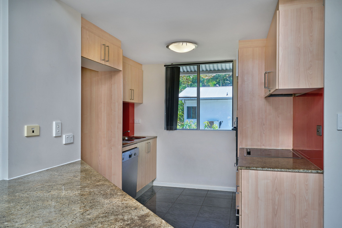 8/242 Grafton Street, Cairns North, QLD 4870 AUS