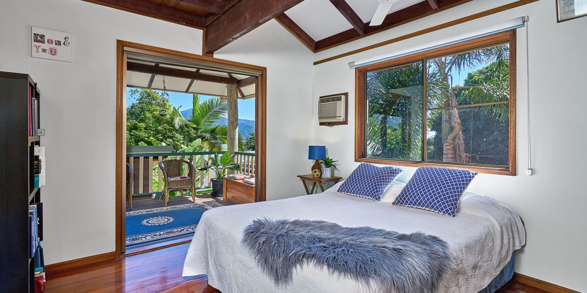 9 Lee Street, Freshwater, QLD 4870 AUS