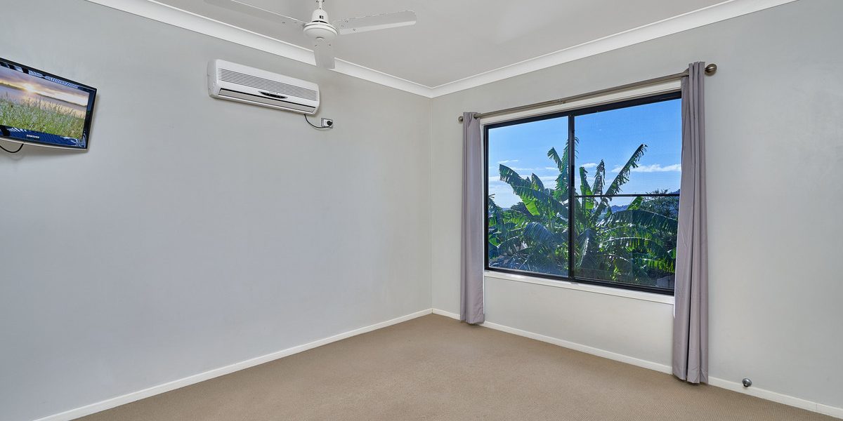 87 Daphne Drive, Redlynch, QLD 4870 AUS