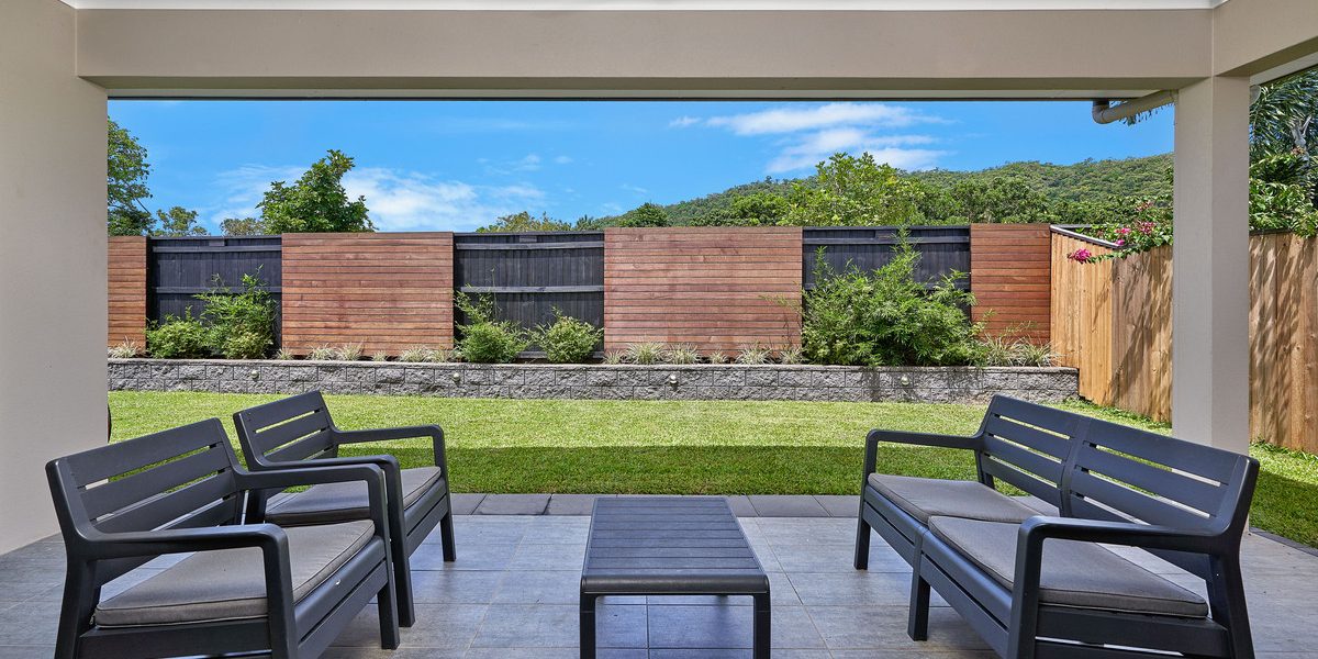 5 Midship Street, Trinity Beach, QLD 4879 AUS