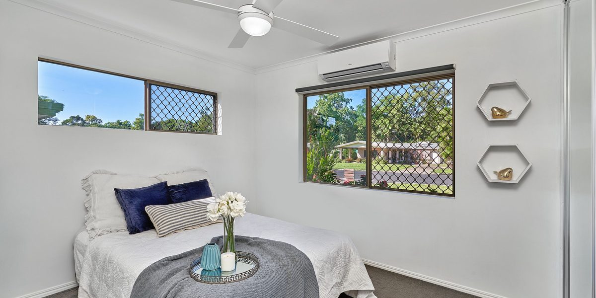 10 Cambrian Avenue, Smithfield, QLD 4878 AUS