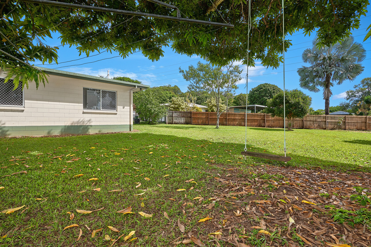 1/2 Pearl Close, Bayview Heights, QLD 4868 AUS