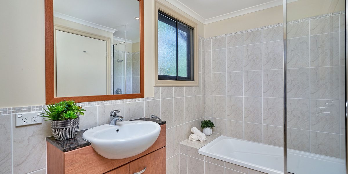 9/5-7 Arlington Esplanade, Clifton Beach, QLD 4879 AUS