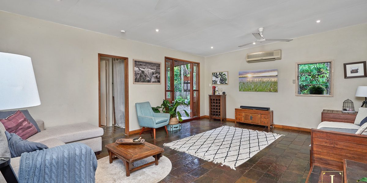 39 Machans Street, Machans Beach, QLD 4878 AUS