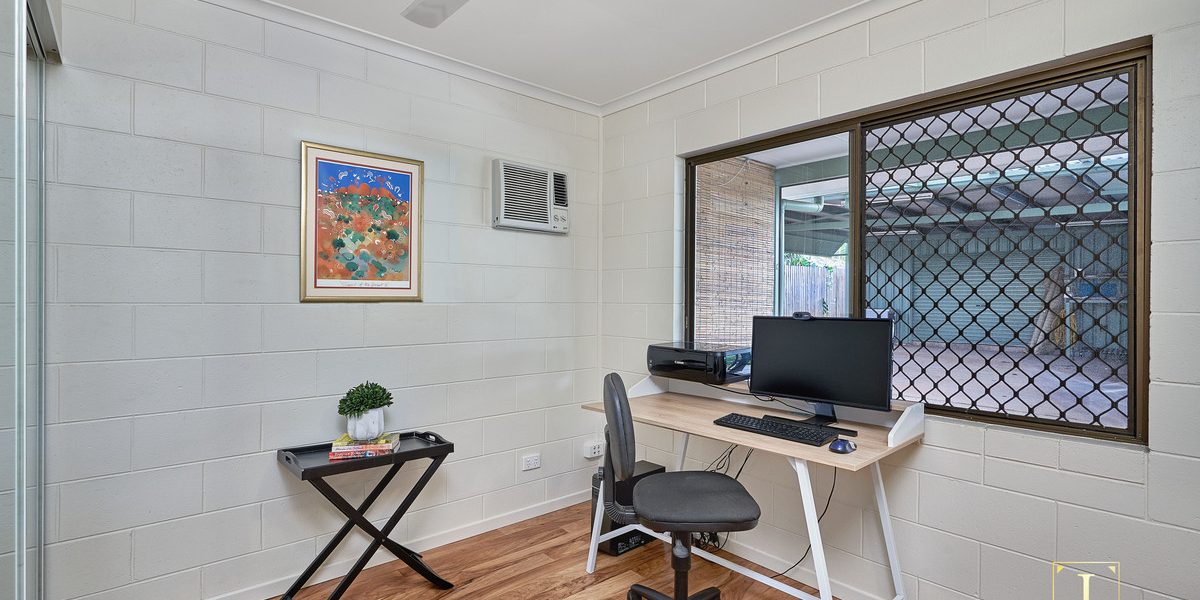 4 Amarina Close, Caravonica, QLD 4878 AUS