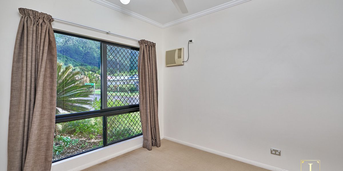 1 Celtis Close, Redlynch, QLD 4870 AUS