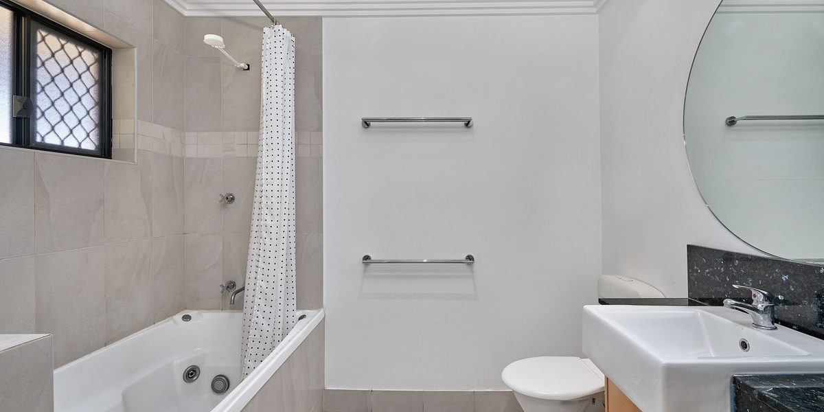 4 Tapini Close, Trinity Beach, QLD 4879 AUS