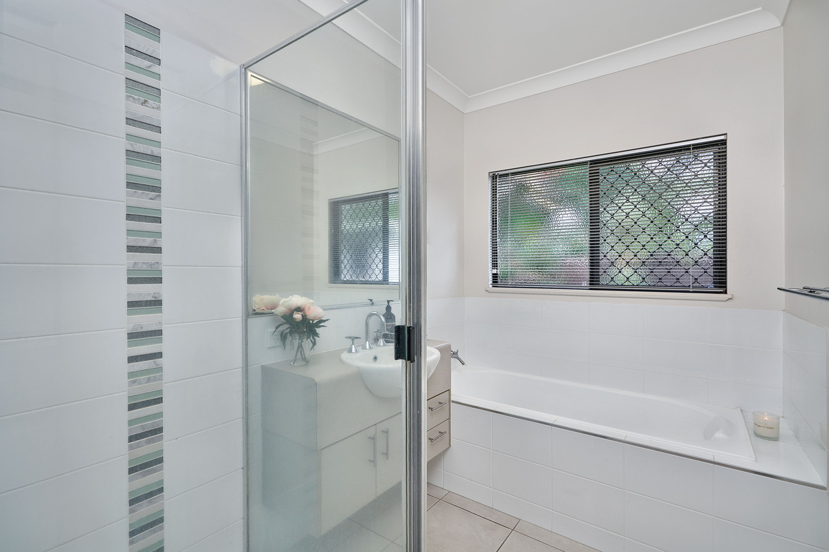 32 Quartzborough Promenade, Trinity Park, QLD 4879 AUS