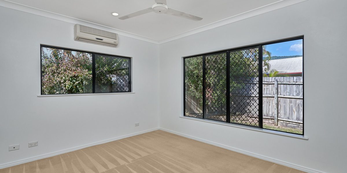 11 Bronte Close, KEWARRA BEACH, QLD 4879 AUS