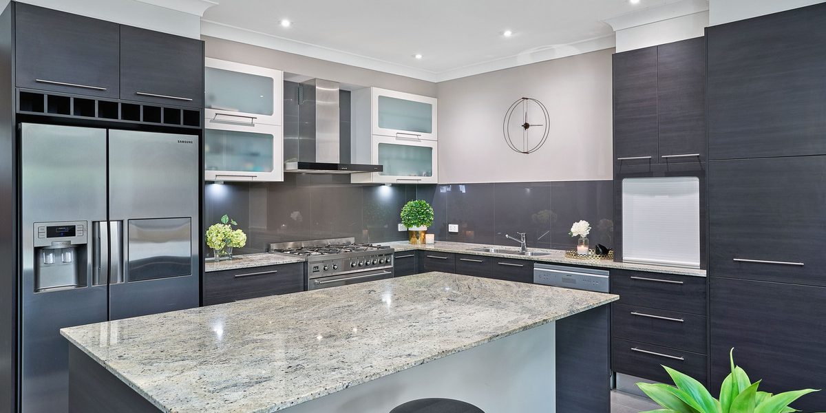 7 Bromell Close, Redlynch, QLD 4870 AUS