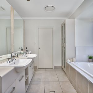 26 Selwyn Circuit, Trinity Park, QLD 4879 AUS