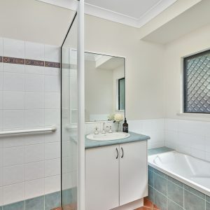 20 Dan Jones Street, Bentley Park, QLD 4869 AUS