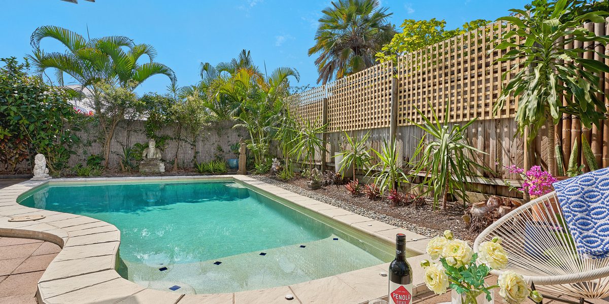 16 Narabeen Street, Kewarra Beach, QLD 4879 AUS