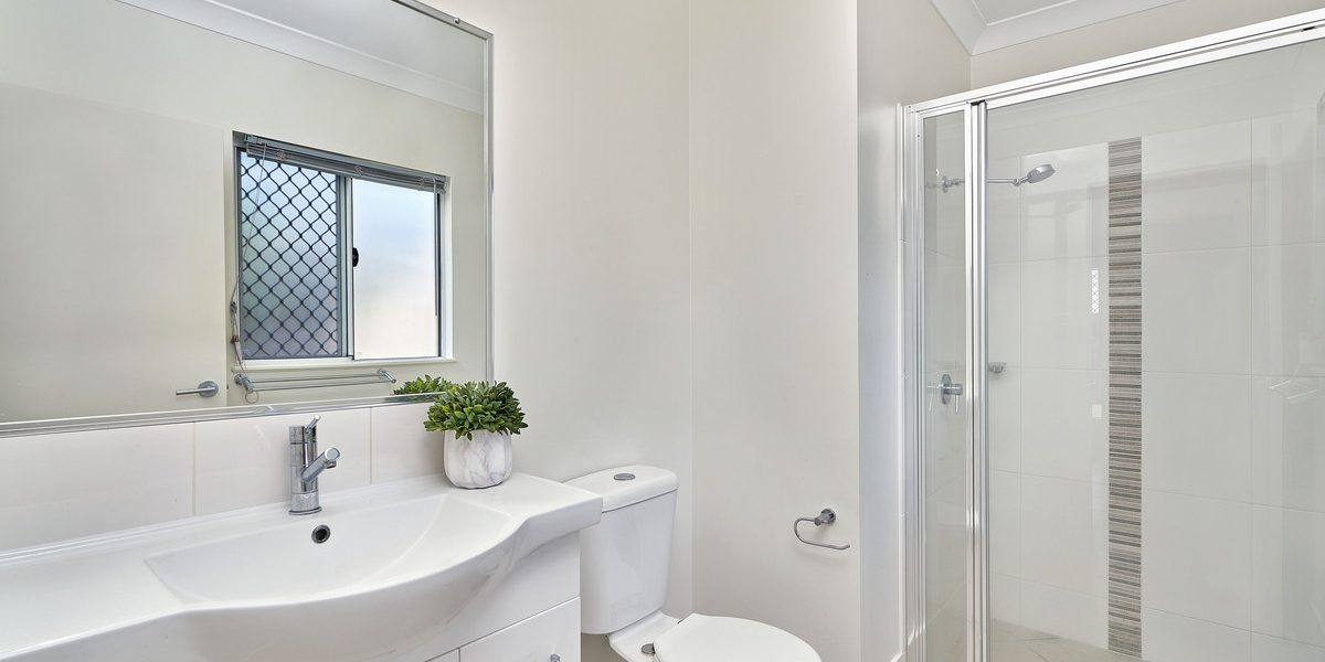 17 Fossilbrook Bend, Trinity Park, QLD 4879 AUS