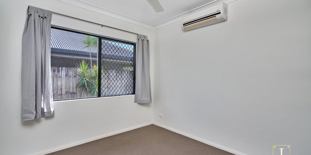 12 Landsborough Drive, Smithfield, QLD 4878 AUS