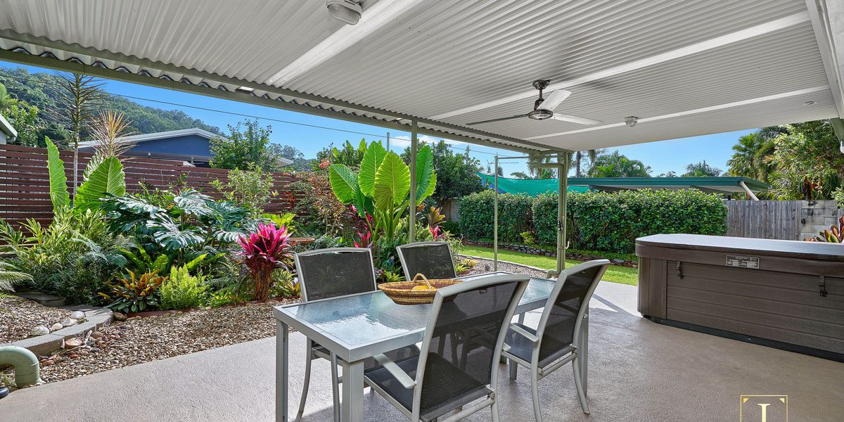 4 Amarina Close, Caravonica, QLD 4878 AUS