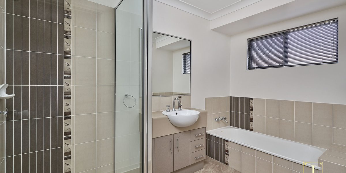 8 Pambula Close, Kewarra Beach, QLD 4879 AUS