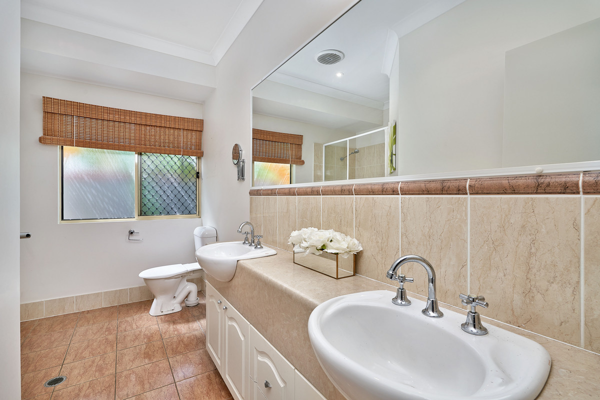 2 Teewah Close, Kewarra Beach, QLD 4879 AUS