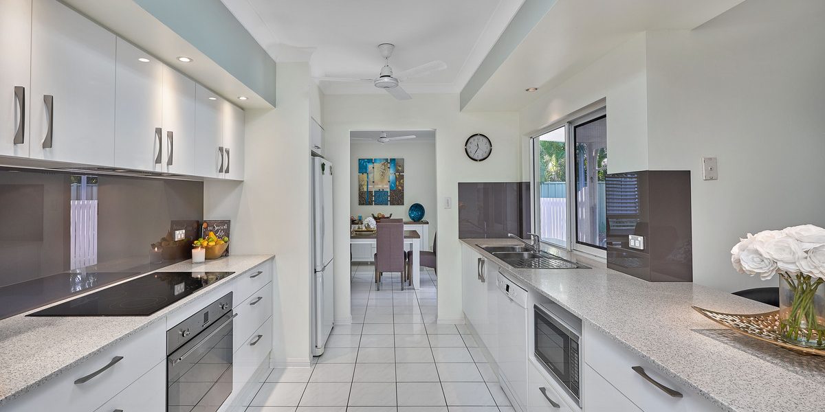 38 Yule Avenue, Clifton Beach, QLD 4879 AUS