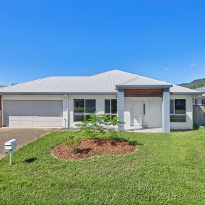 93 Roberts Drive, Trinity Beach, QLD 4879 AUS