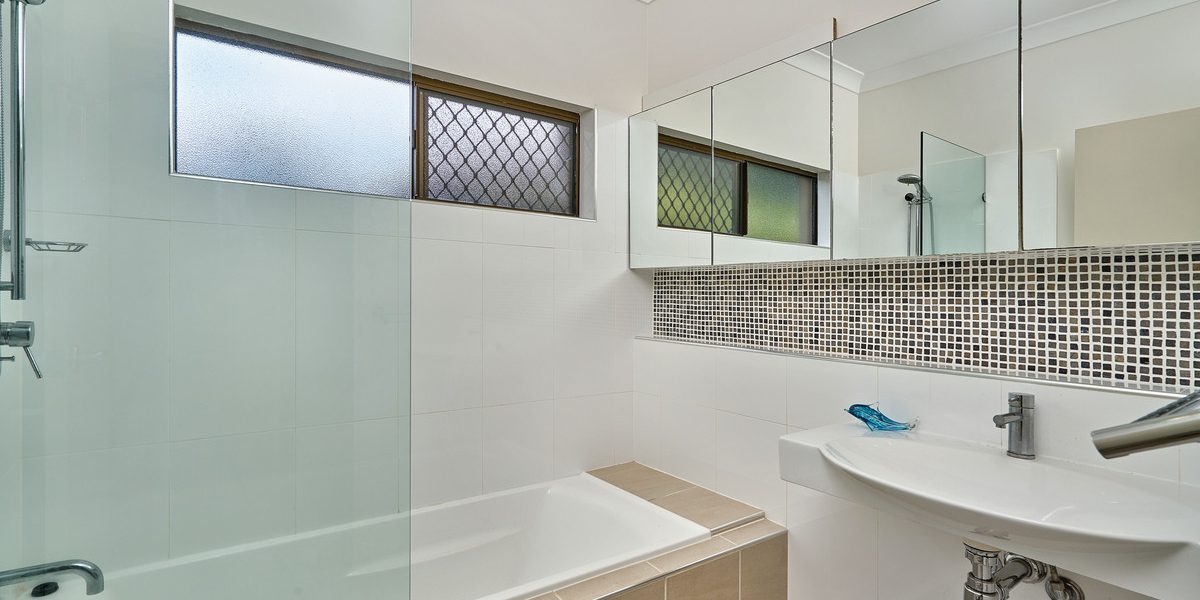 26 Adam Drive, Brinsmead, QLD 4870 AUS