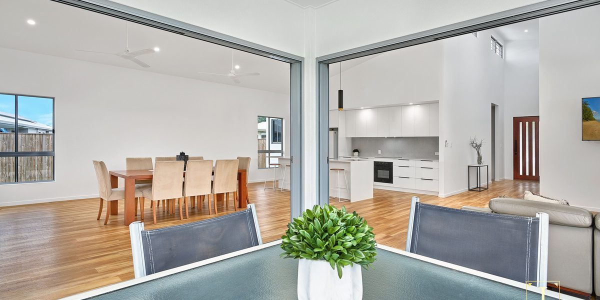 6 Headsail Drive, Trinity Beach, QLD 4879 AUS
