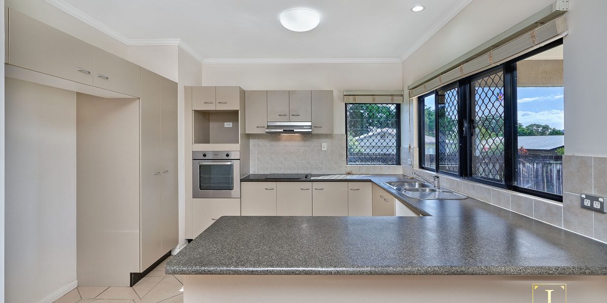 1 Celtis Close, Redlynch, QLD 4870 AUS