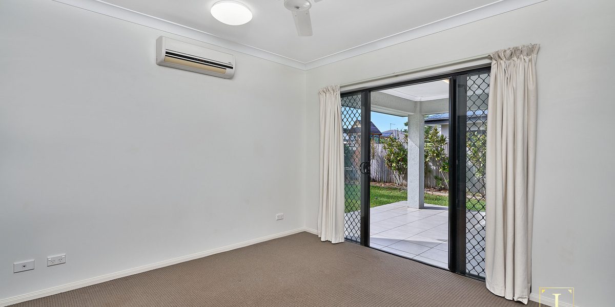 12 Landsborough Drive, Smithfield, QLD 4878 AUS