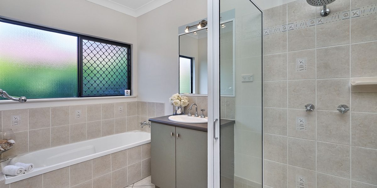 16 Narabeen Street, Kewarra Beach, QLD 4879 AUS