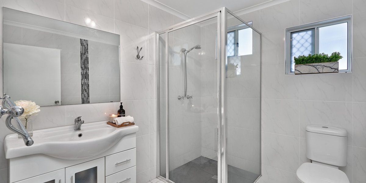 27 Yurongi Street, Caravonica, QLD 4878 AUS