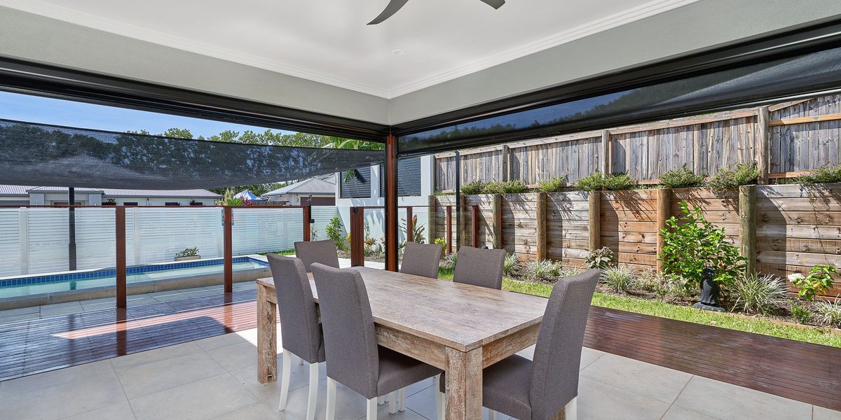 27 WHIPBIRD Drive, Smithfield, QLD 4878 AUS