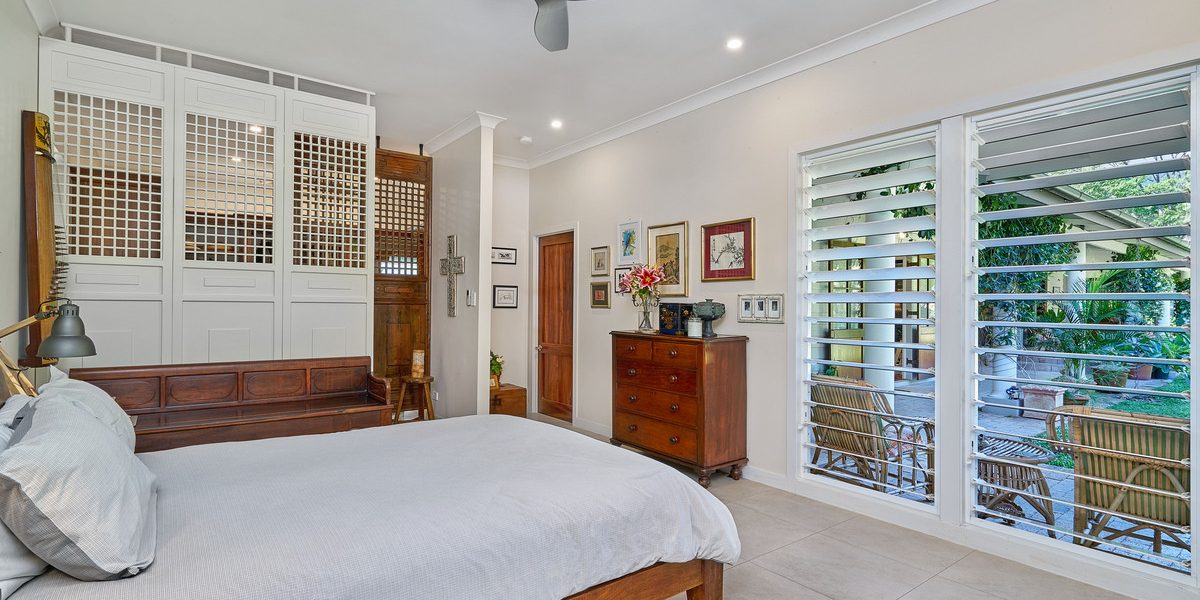 27 Nicholas Street, Clifton Beach, QLD 4879 AUS