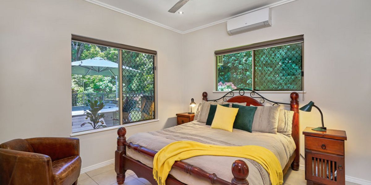 3 Stapleton Close, Redlynch, QLD 4870 AUS