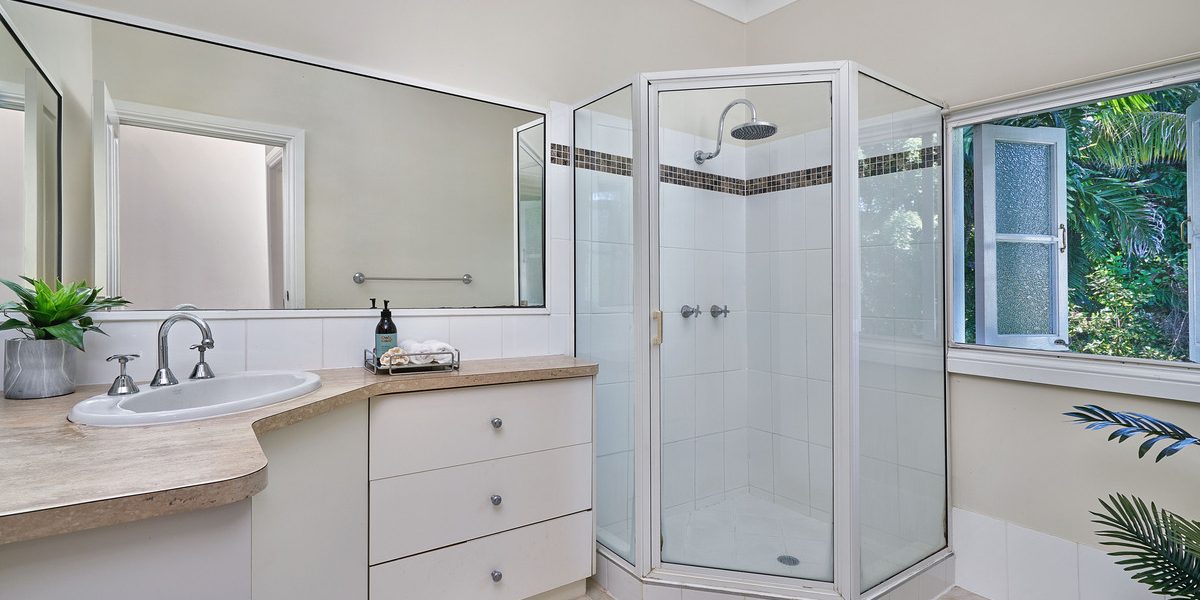 15 Old Smithfield Road, Freshwater, QLD 4870 AUS