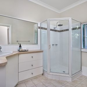 15 Old Smithfield Road, Freshwater, QLD 4870 AUS