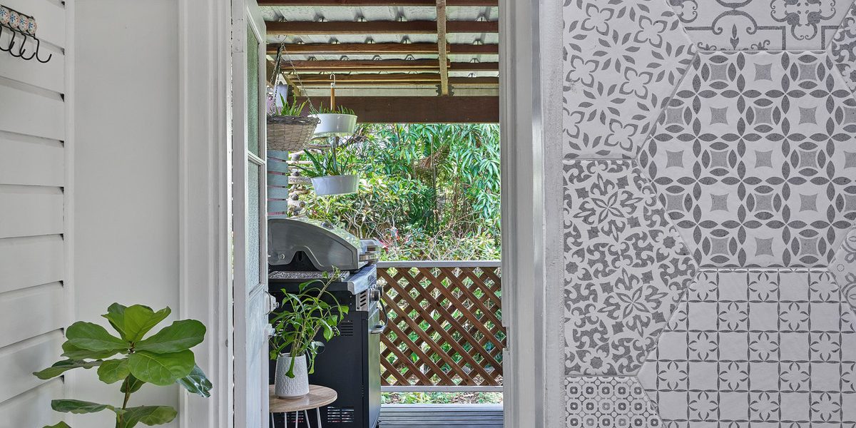 35 James Street, Manunda, QLD 4870 AUS