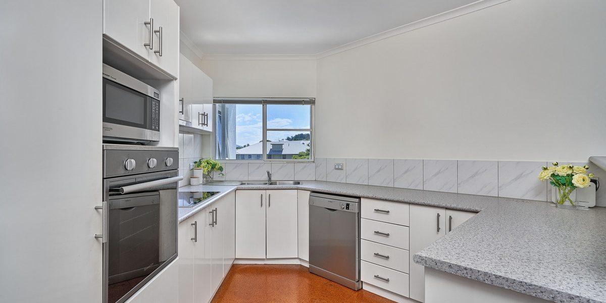 5/44 Moore Street, Trinity Beach, QLD 4879 AUS
