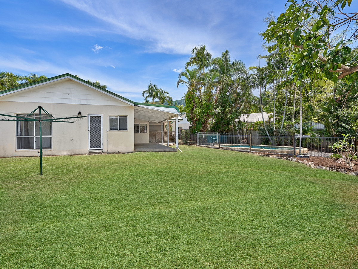 8 Collett Close, Kewarra Beach, QLD 4879 AUS