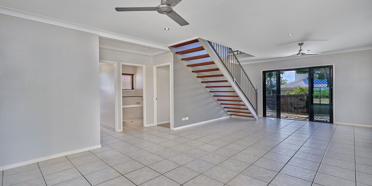 87 Daphne Drive, Redlynch, QLD 4870 AUS