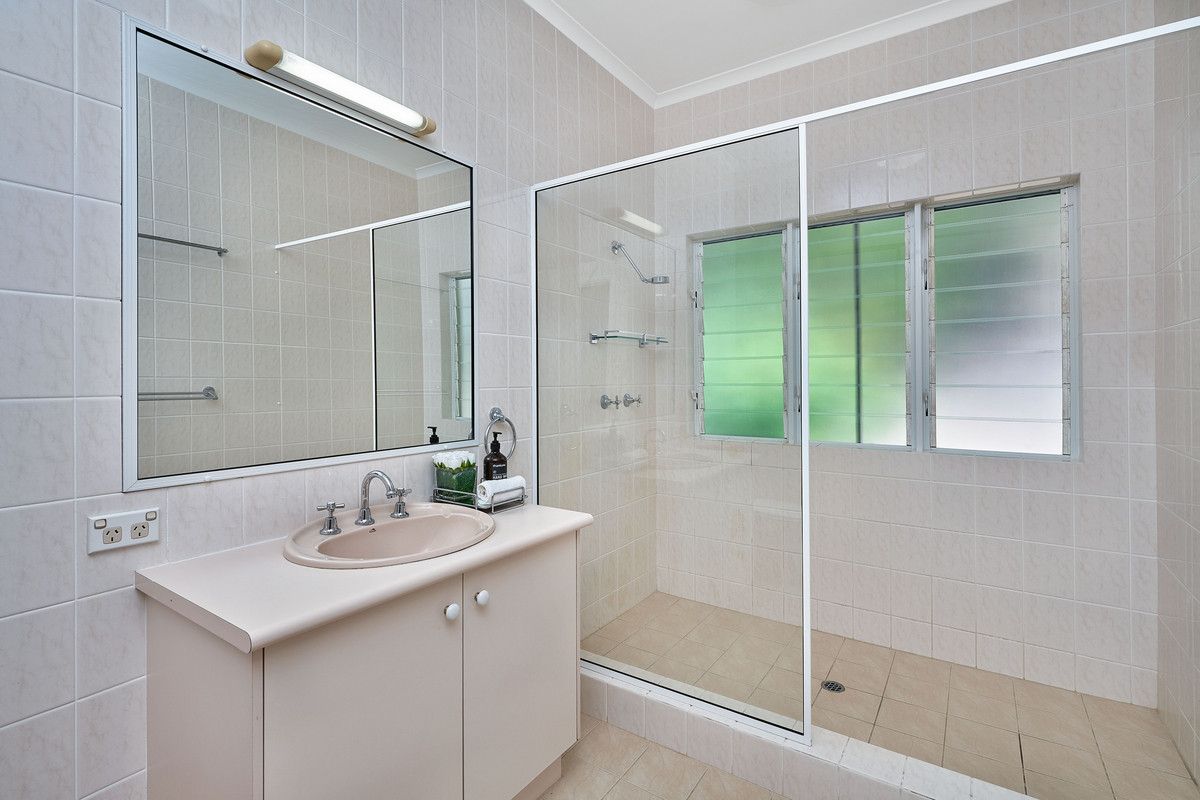 13-15 Lark Close, Clifton Beach, QLD 4879 AUS