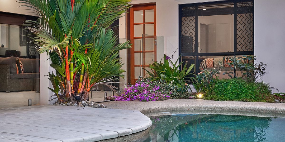 8 Kaban Grove, Trinity Park, QLD 4879 AUS