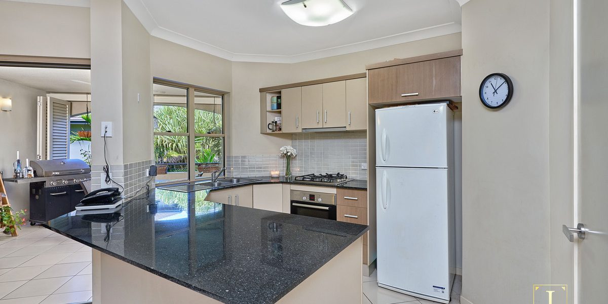 512/12-21 Gregory Street, Westcourt, QLD 4870 AUS