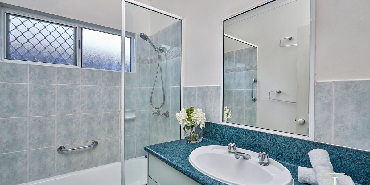 1 Feathertop Close, Smithfield, QLD 4878 AUS