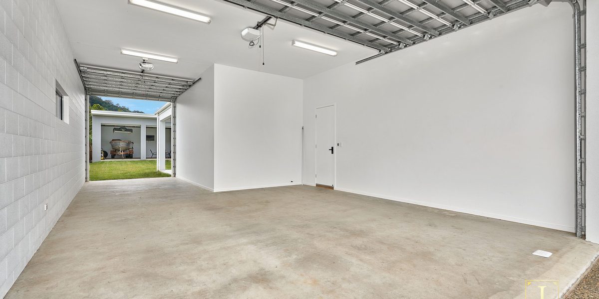 6 Headsail Drive, Trinity Beach, QLD 4879 AUS