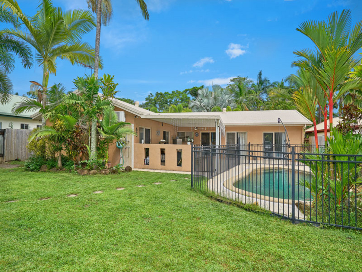 10 Sarina Close, Kewarra Beach, QLD 4879 AUS