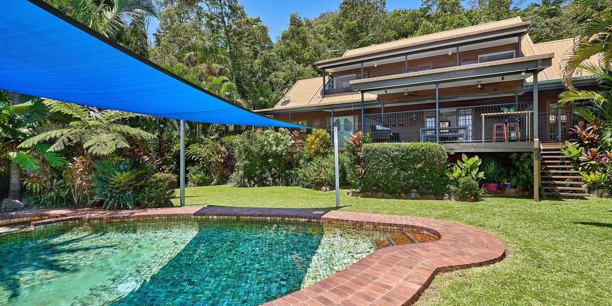 1 Kiriwina Close, Trinity Beach, QLD 4879 AUS