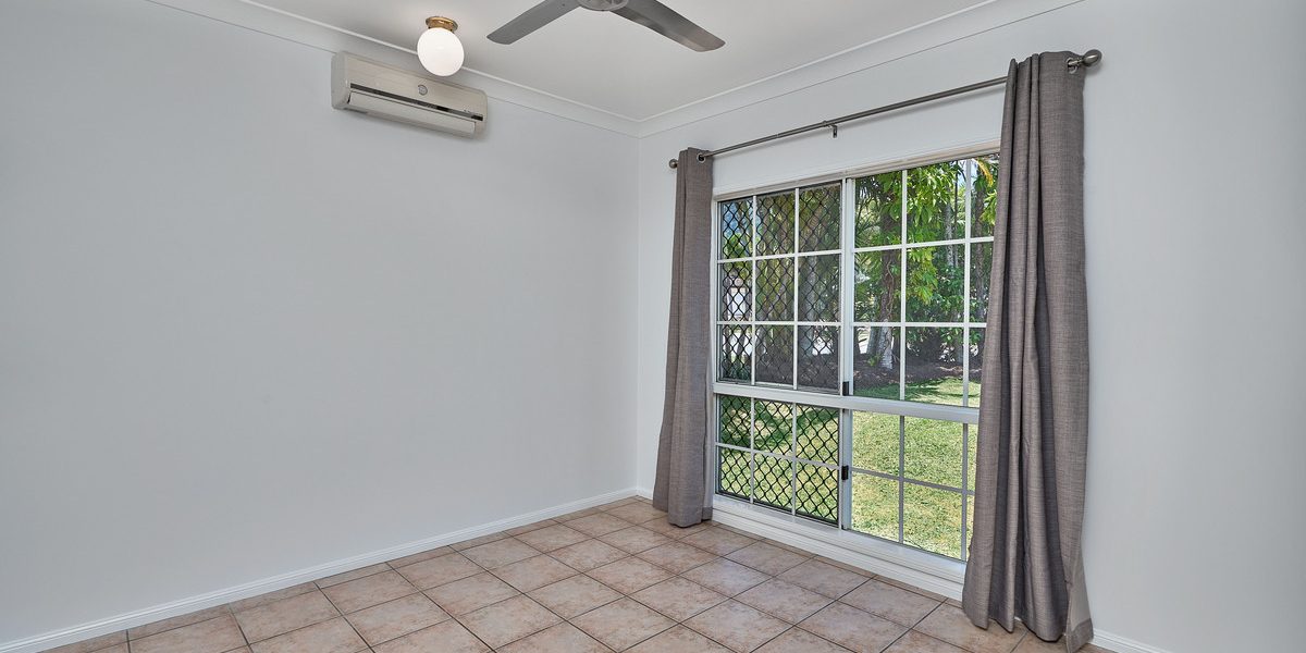 8 Collett Close, Kewarra Beach, QLD 4879 AUS