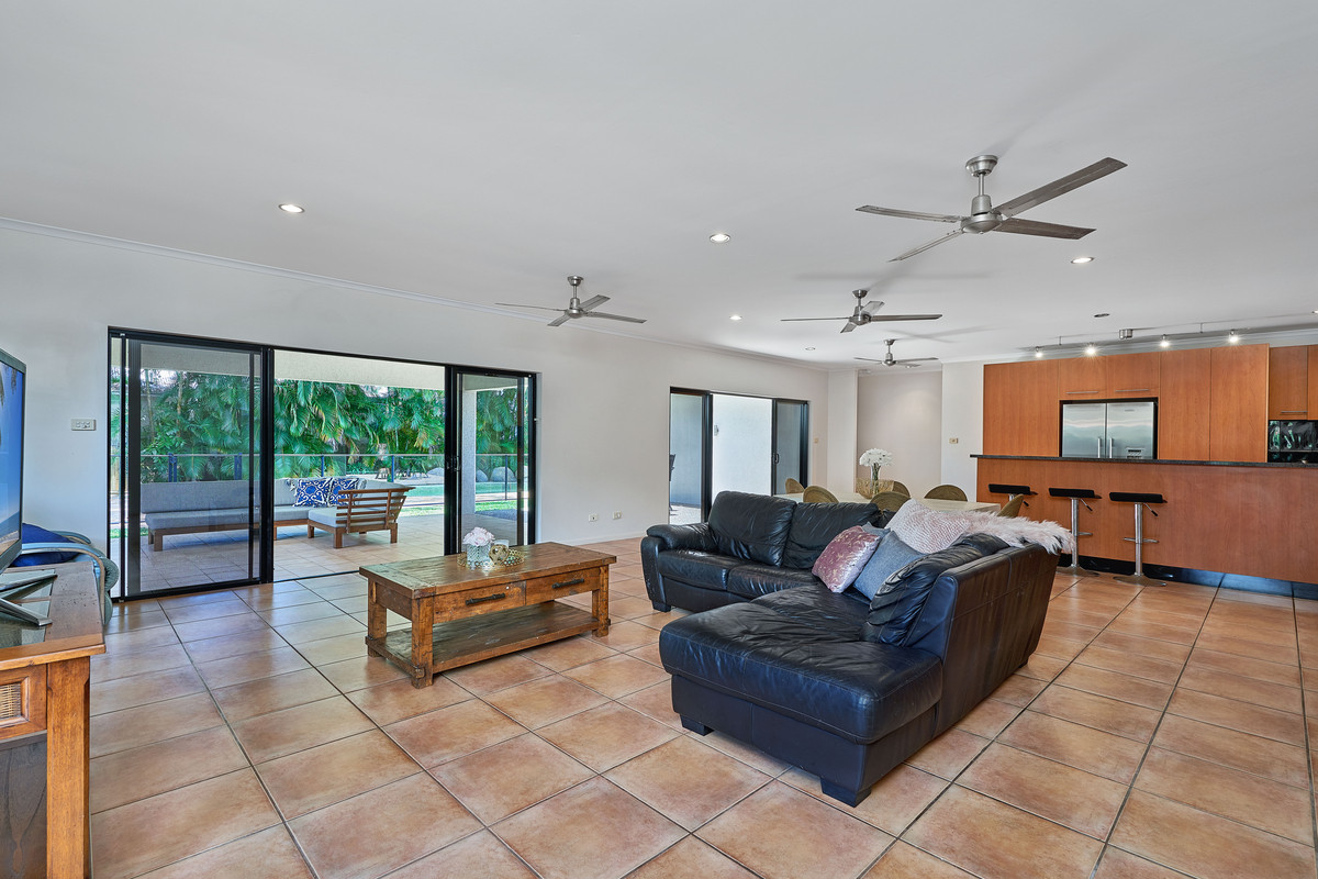 20 Batt Street, Clifton Beach, QLD 4879 AUS