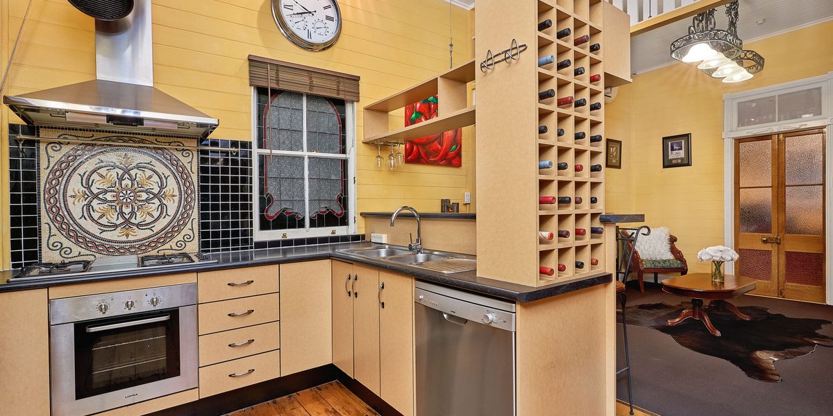 7 Beryl Street, Cairns North, QLD 4870 AUS