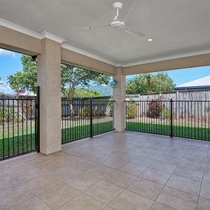 64 Tyrconnell Close, Redlynch, QLD 4870 AUS